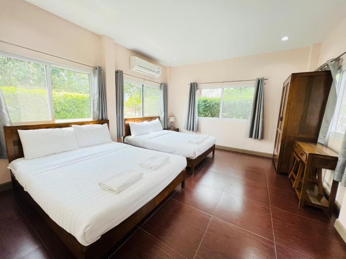 Hotel Baan Suan Khun Yaiy Ban Wang Takhrai Exterior foto
