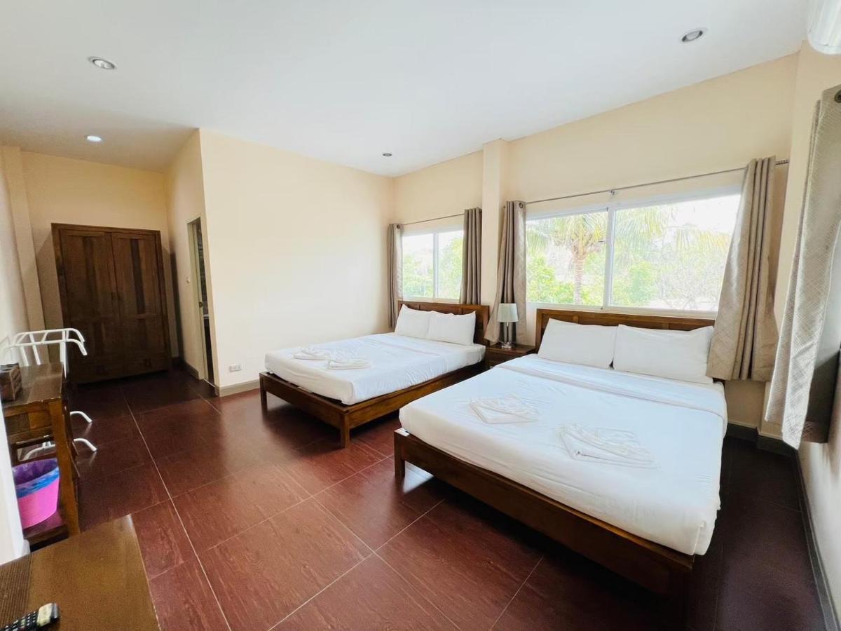 Hotel Baan Suan Khun Yaiy Ban Wang Takhrai Exterior foto