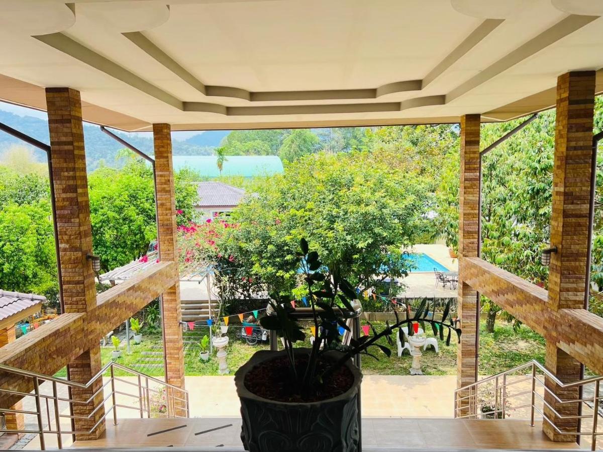Hotel Baan Suan Khun Yaiy Ban Wang Takhrai Exterior foto