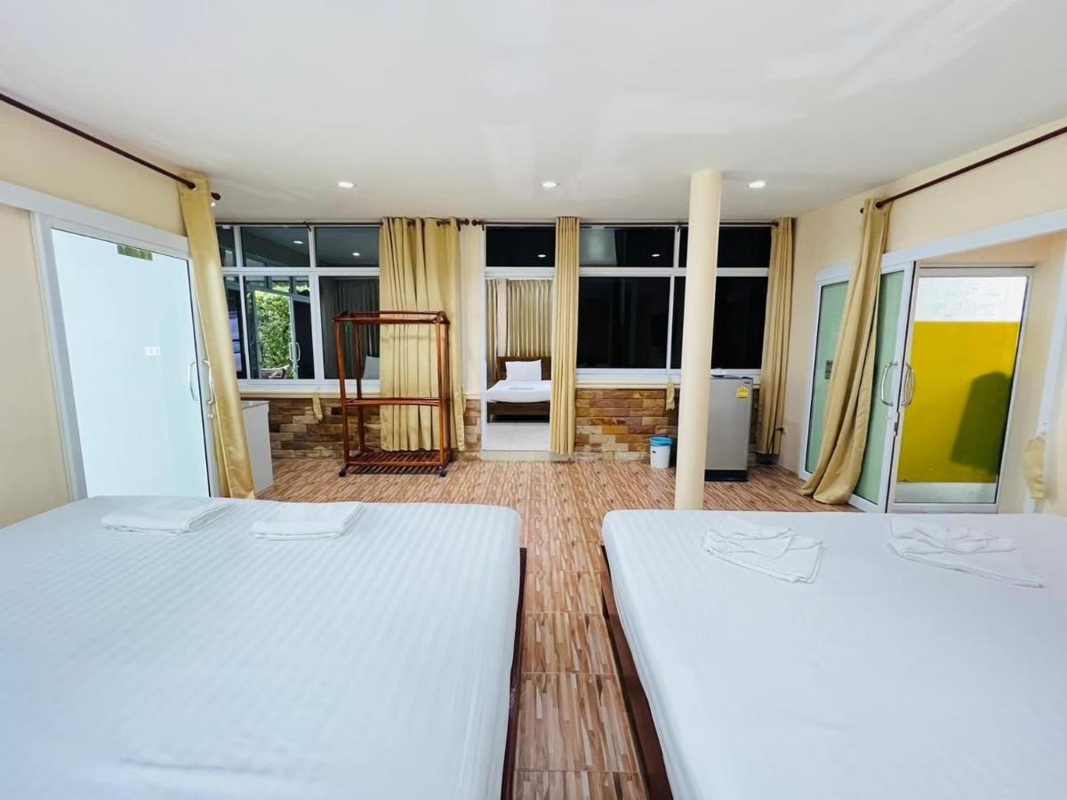 Hotel Baan Suan Khun Yaiy Ban Wang Takhrai Exterior foto
