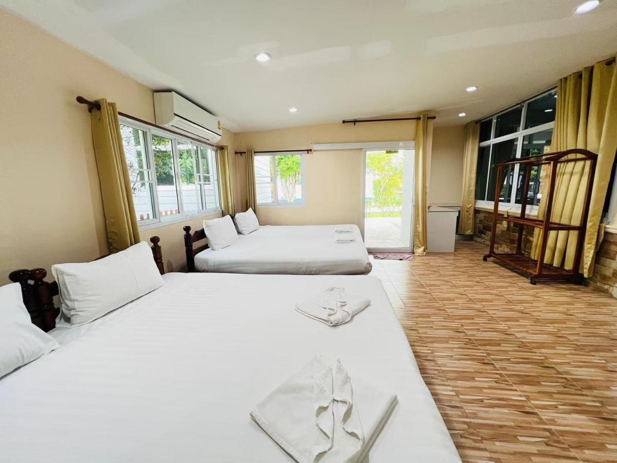 Hotel Baan Suan Khun Yaiy Ban Wang Takhrai Exterior foto